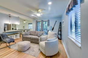 Walkable Calabash Condo with Pool Access!